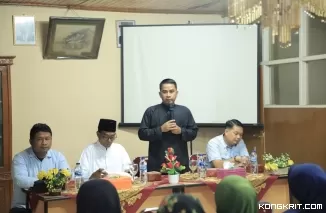 Wawako Solok Sosialisasikan Perda Pajak dan Retribusi kepada Pedagang Pasar Raya (Foto: Dok.Istimewa)