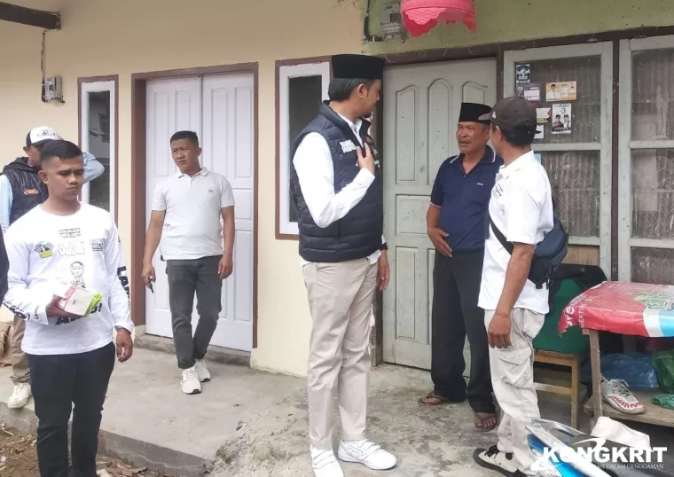 Blusukan di Kelurahan Campago Guguak Bulek, Cawako Bukittinggi Erman Safar Disambut Hangat Warga