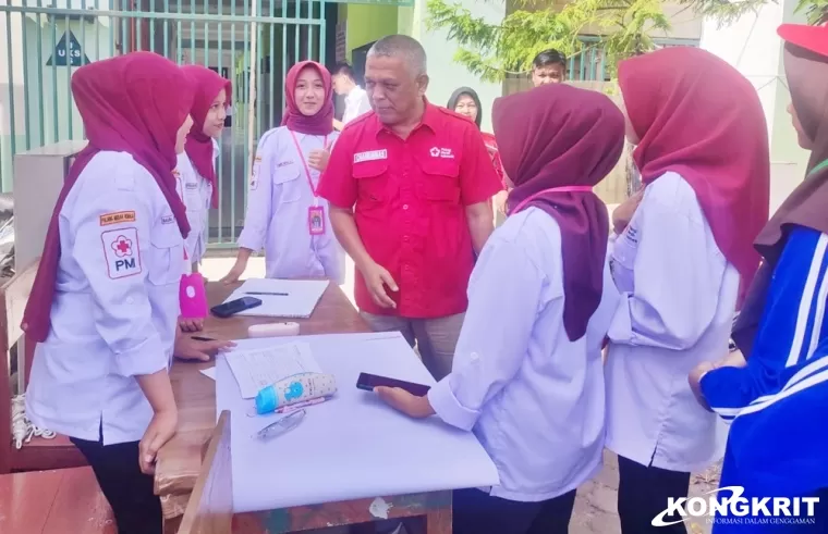 Melalui Donor Darah dan Sosialisasi, PMI Bukittinggi Galang Kepedulian Sosial Siswa di SMAN 5 Bukittinggi