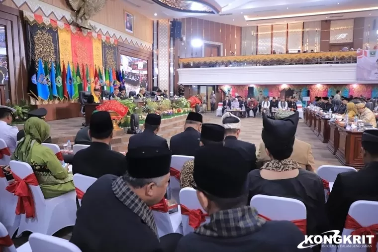 Wako Solok Hadiri Sidang Paripurna DPRD Sumbar untuk Peringati Hari Jadi ke-79 (Foto: Dok.Istimewa)