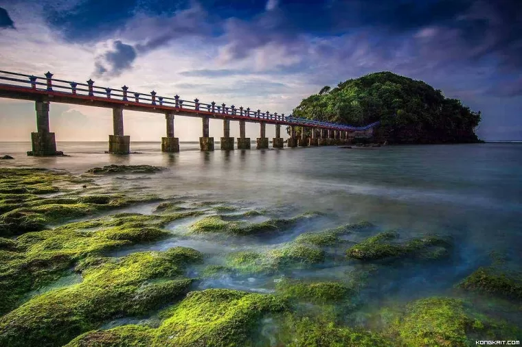 Pantai Jembatan Panjang, Malang