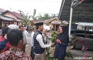 Erman Safar Dapat Pujian Warga Koto Selayan Saat Blusukan, Program Sosial Diapresiasi (Foto: Dok.Istimewa)