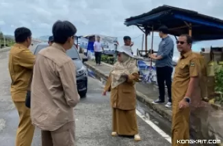 Kepala Bidang Bina Marga, Adratus Setiawan, ST, MT, didampingi oleh sejumlah ahli dari jabatan fungsional Jalan Jembatan serta perencanaan dan pengadaan lahan.