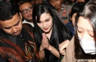 Sandra Dewi Tegaskan Isu Pesawat Pribadi Suaminya Hanya Rumor dalam Sidang Korupsi