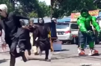 Viral Aksi Kejar-kejaran Satpol PP dengan Cosplayer Super Hero di Bandung, Ini Faktanya