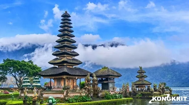 7 Wisata Alam Terbaik di Indonesia yang Wajib Dikunjungi