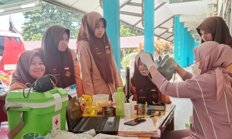 Kegiatan Donor Darah Rutin di SMA Negeri 4 Bukittinggi, Membangun Rasa Kepedulian dan Solidaritas