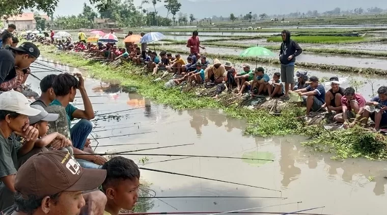 Ribuan warga masyarakat ikuti acara mancing bareng GaBah di desa Bono