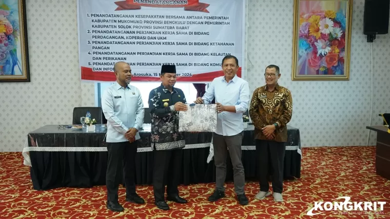 Pemerintah Kabupaten Solok dan Kabupaten Muko-Muko Tandatangani Perjanjian Kerja Sama Berbagai Bidang