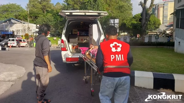 PMI Bukittinggi Berikan Pelayanan Ambulans Gratis dan Tanggap Cepat Keadaan Darurat