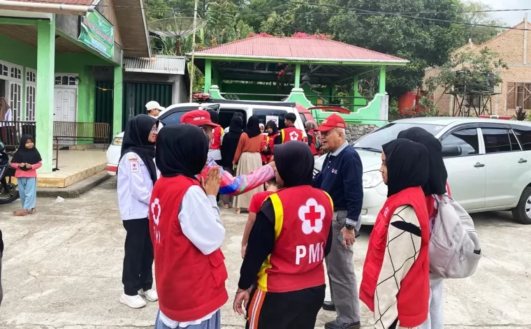 PMI Bukittinggi dan BPS Bunda Lanjutkan Bantuan di Panti Asuhan Ikhwanus Shafa