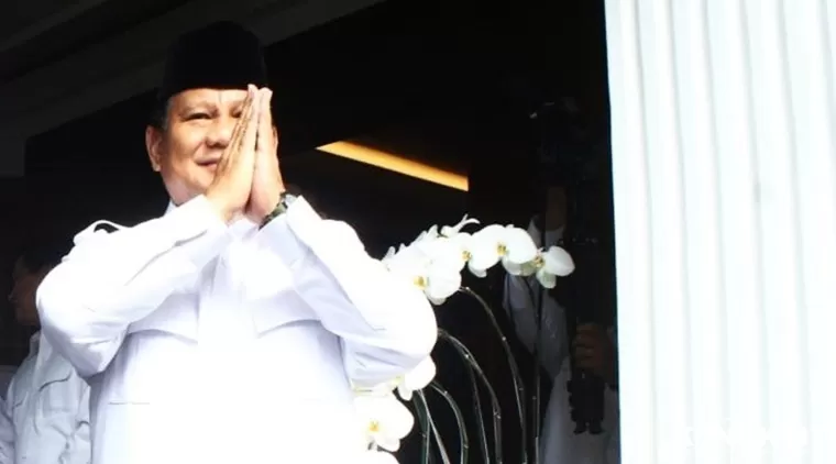 Prabowo Umumkan Kenaikan Gaji Guru Mulai 2025