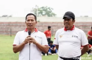 Ketua ASKAB PSSI Tulungagung Ahmad Baharudin