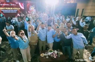 Paslon GaBah bersama para pendukungnya di acara Debat Publik Kedua Calon Bupati dan Wakil Bupati Tulungagung 2024