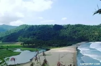 Pantai Kebo Ngulung Wetan, Tempat Camping dan Spot Foto Instagramable yang Lagi Ngetren di Trenggalek