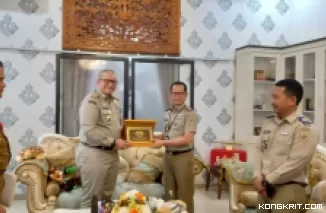 Pemko Padang Terima 21 Sertifikat Aset dari BPN, Komitmen Jaga Aset Daerah