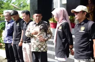 Plt. Bupati Padang Pariaman Lepas Rombongan Karyawisata Paskibraka 2024