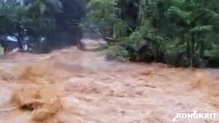 Hujan Deras Sebabkan Gangguan Pelayanan Perumda AM Padang