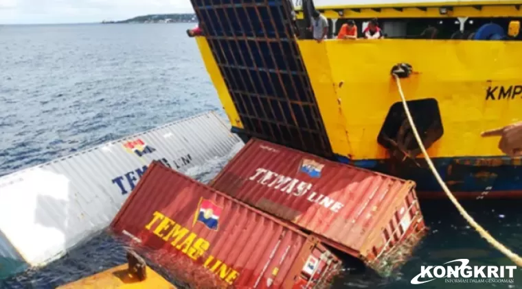 Kapal Kargo Pengangkut Beras dan Semen Tenggelam di Teluk Kupang, Kerugian Diperkirakan Capai Rp70 Miliar