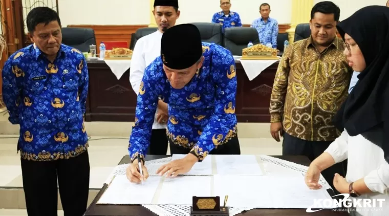 Pj Wali Kota Pariaman dan DPRD Sepakati Ranperda APBD 2025