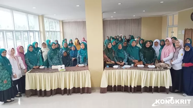 TP PKK Kecamatan Lubuk Sikarah Adakan Evaluasi Kegiatan PKK Kelurahan