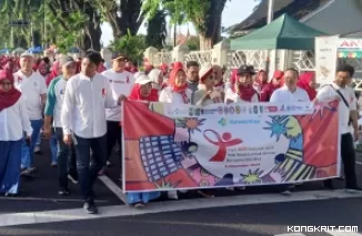 Jalan Santai di Kota Padang Warnai Peringatan Hari AIDS Sedunia 2024