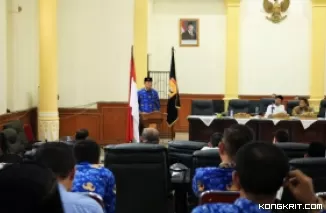 Pj Wali Kota Pariaman Sampaikan Pendapat Akhir atas Persetujuan DPRD terhadap APBD 2025