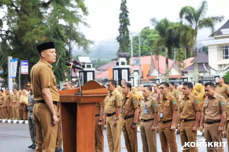 Bupati Sabar AS Pimpin Apel Perdana 2025, Ajak ASN Bekerja Sesuai Tupoksi