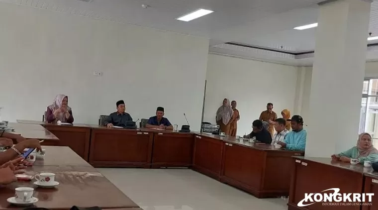 Sejumlah Kontraktor Audensi dengan Anggota DPRD Pasaman