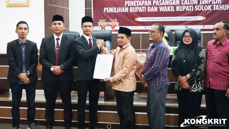 Rapat Pleno Terbuka Penetapan Pasangan Calon Terpilih Pemilihan Bupati dan Wakil Bupati Solok Tahun 2024