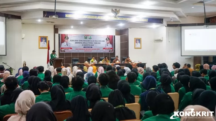 Serah Terima Mahasiswa KKN UNAND Periode I Tahun 2025 di Kabupaten Solok