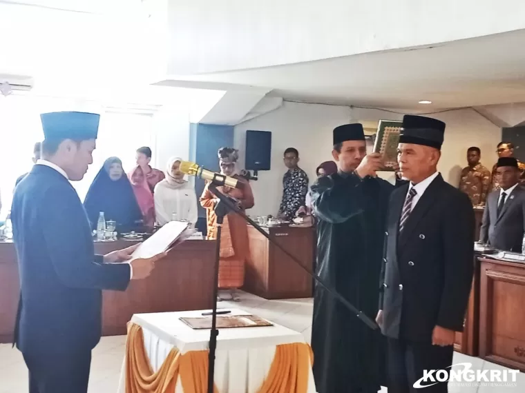 Zulhikmi Dt. Rajo Suaro Resmi Dilantik Sebagai Anggota DPRD Limapuluh Kota Menggantikan Deni Asra