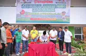 Gubernur Mahyeldi Resmikan Stadion H. Marah Adin di Kota Solok