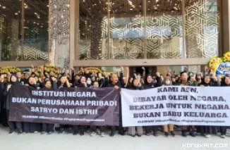 Ratusan ASN Kemdiktisaintek Gelar Demo Tuntut Klarifikasi Pemecatan Mendadak Pegawai