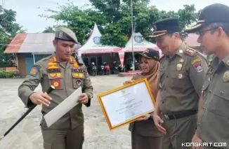 Satpol PP Kota Padang Raih Penghargaan atas Laporan Keuangan Tercepat dan Kinerja Terbaik 2024