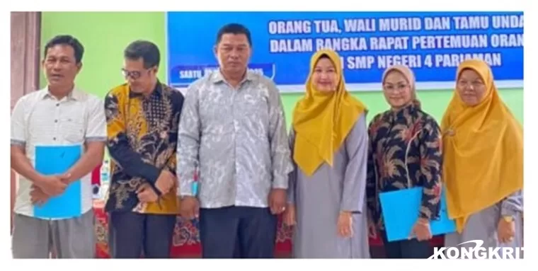 Plt. Kadisdikpora Kota Pariaman Lantik Komite Sekolah SMP 4 Pariaman Periode 2025-2028