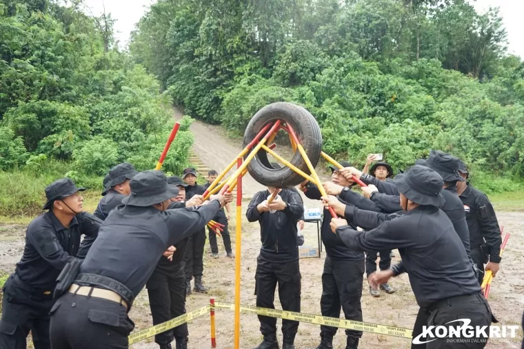 Polda Kaltim Gelar Outbound dan Team Building untuk Perkuat Kekompakan