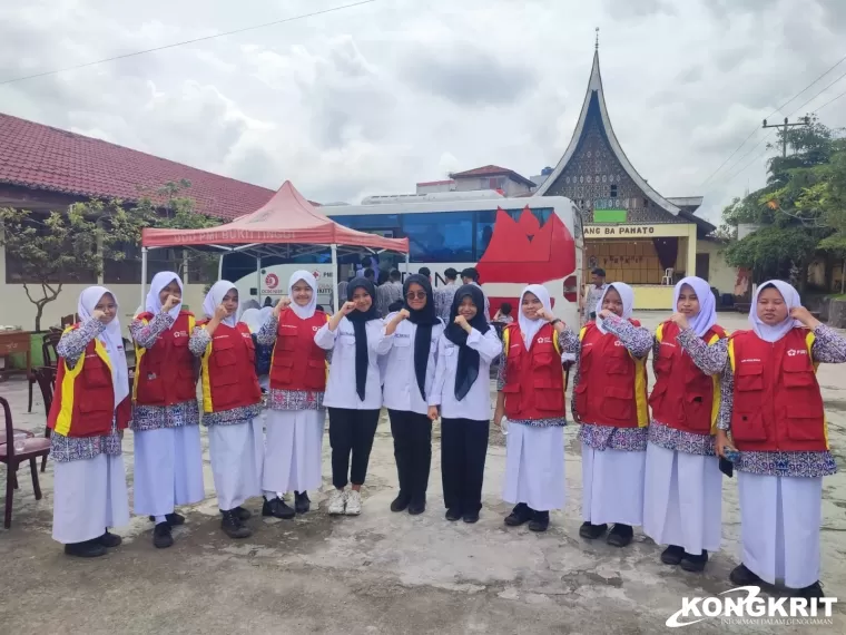 SMA Negeri 3 Bukittinggi Gelar Donor Darah, Wujudkan Kepedulian Menjelang Ramadhan