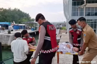 Bhabinkamtibmas Pulau Tidung dan Samapta Polres Kepulauan Seribu Evakuasi Siswa SMKN 61 Jakarta yang Tenggelam di Perairan Jembatan Cinta