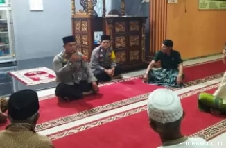 Kapolsek Pancung Soal dan Anggota Laksanakan Sholat Subuh Bersama Warga di Masjid Baitul Makmur