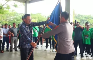 Pj Wali Kota Payakumbuh Lepas Kontingen SSB Bintang Timur untuk Piala Soeratin U-13