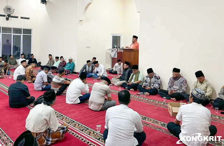 Bupati Solok Bersama Tim Safari Ramadhan Kunjungi Masjid Jami' Al Hidayah di Nagari Muaro Paneh