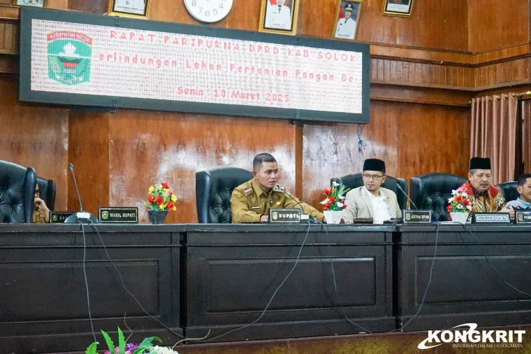 DPRD Kabupaten Solok Gelar Rapat Paripurna Penyampaian Laporan Hasil Pembahasan Ranperda Perlindungan Lahan Pertanian Pangan