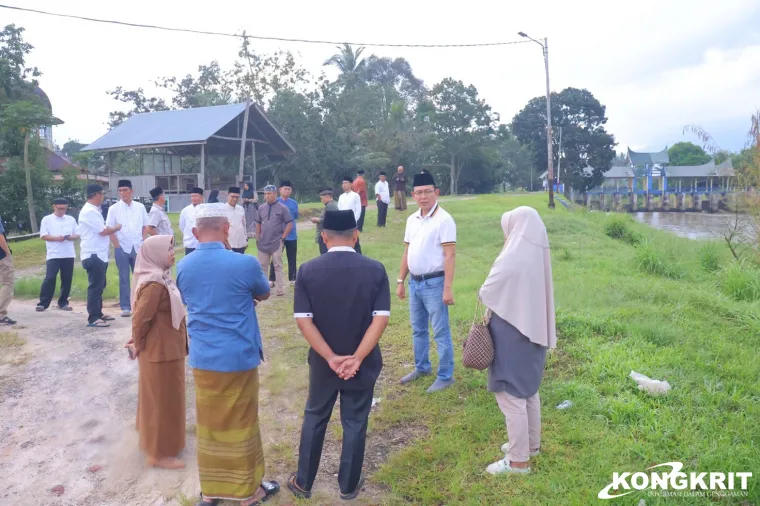 Masyarakat Talawi, Kelurahan Ompang Tanah Sirah, Melaksanakan Program Subuh Berjamaah Bersama Wali Kota Zulmaeta