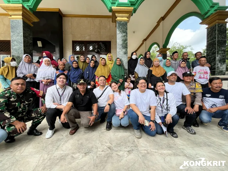 Sinergitas TNI-Polri dan Yayasan Gereja Kerinduanku Salurkan Bantuan Sembako di Kelurahan Cikiwul