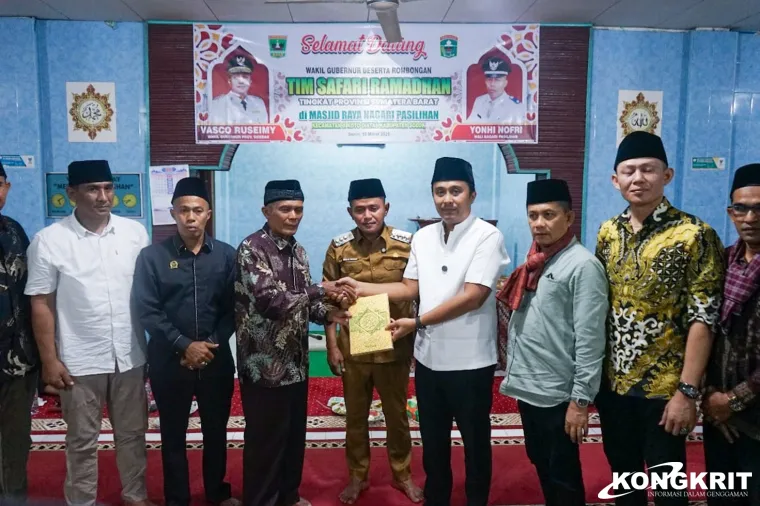 Wakil Gubernur Sumbar Vasco Ruseimi Kunjungi Masjid Raya Pasilihan dan Serahkan Bantuan untuk Pembangunan Masjid