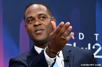 Pelatih Timnas Indonesia Patrick Kluivert Tiba di Jakarta, Siap Pimpin Garuda Hadapi Kualifikasi Piala Dunia 2026