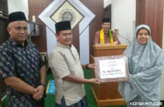 Tim Safari Ramadhan Kota Solok Kunjungi Masjid Al Muhsinin di Malam Terakhir Safari Ramadhan