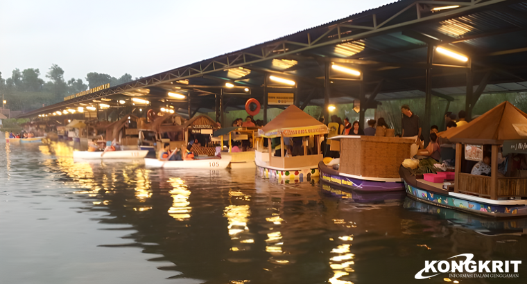 Konsep Unik Wisata Kuliner Resto Apung Muara Angke, Integrasi Nelayan dan Pengunjung. (Foto : Dok. Istimewa)