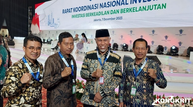 Gubernur Sumatera Barat, Mahyeldi bersama Adib Alfikri, Kepala DPMPTSP Provinsi Sumatera Barat ikuti Rakornas Investasi Tahun 2023